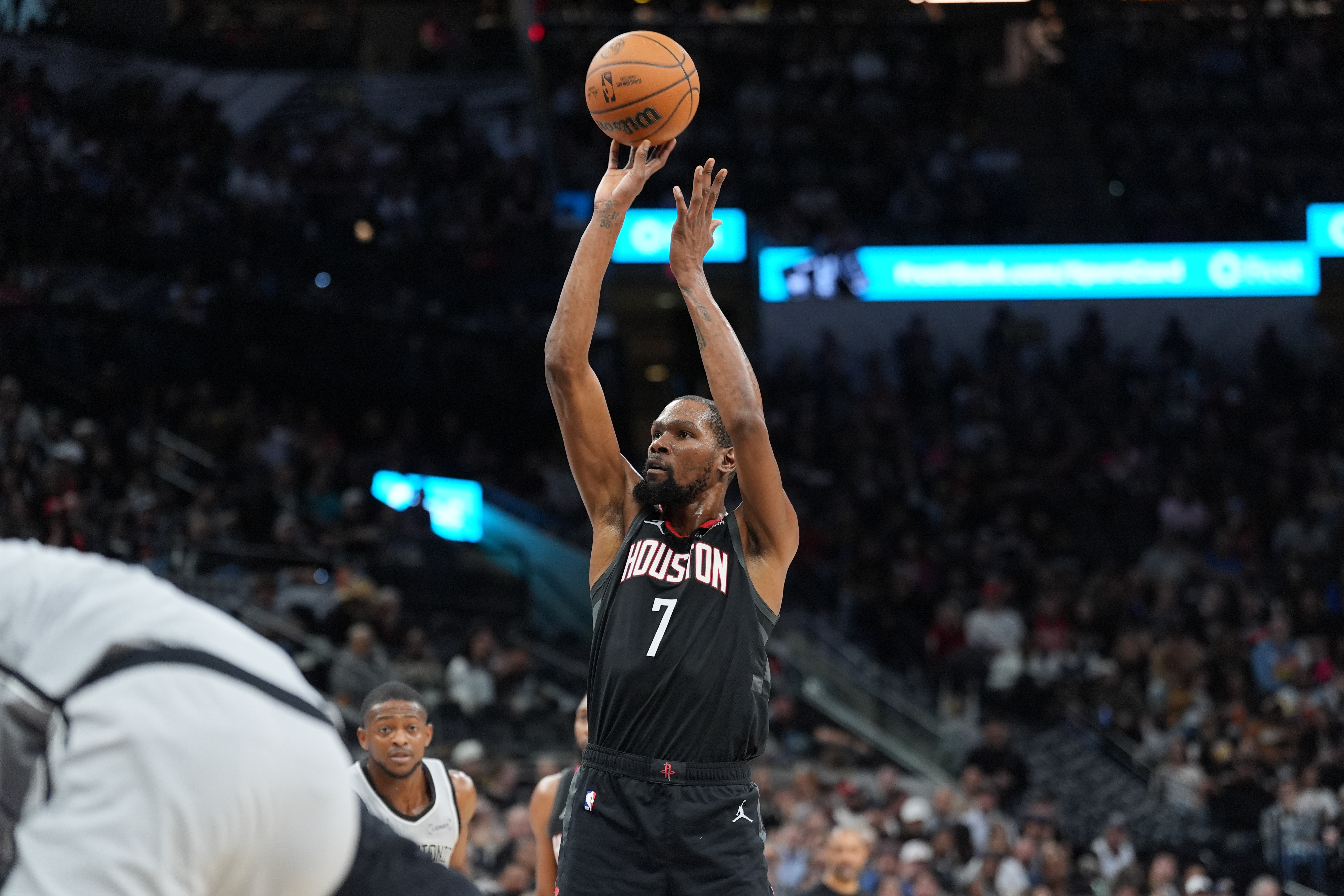 第三节被爆！KD：我们投不进球 掘金就是抓住了我们所有的错误